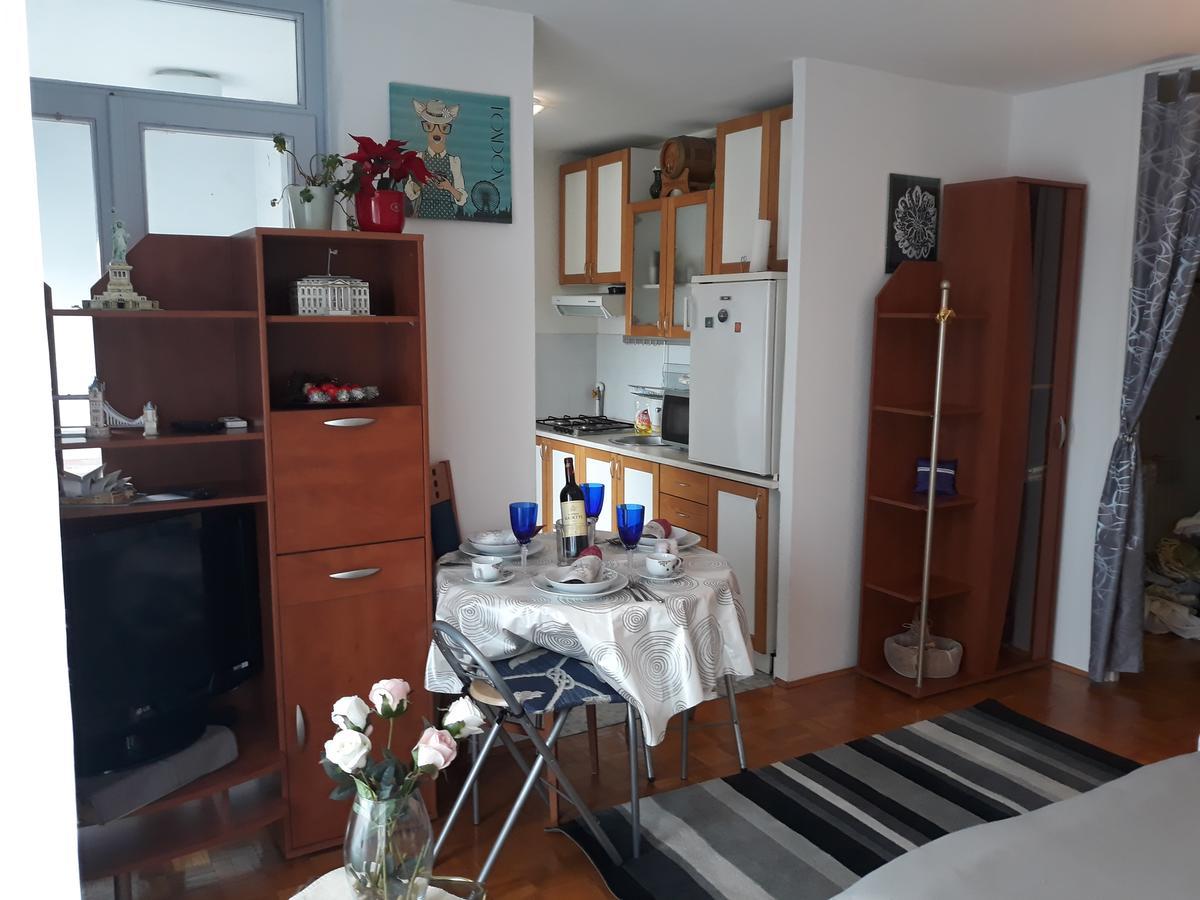 Apartment Karlos Zagreb Buitenkant foto